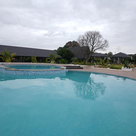 Q Mango Resort Rāmanagaram Dış mekan fotoğraf