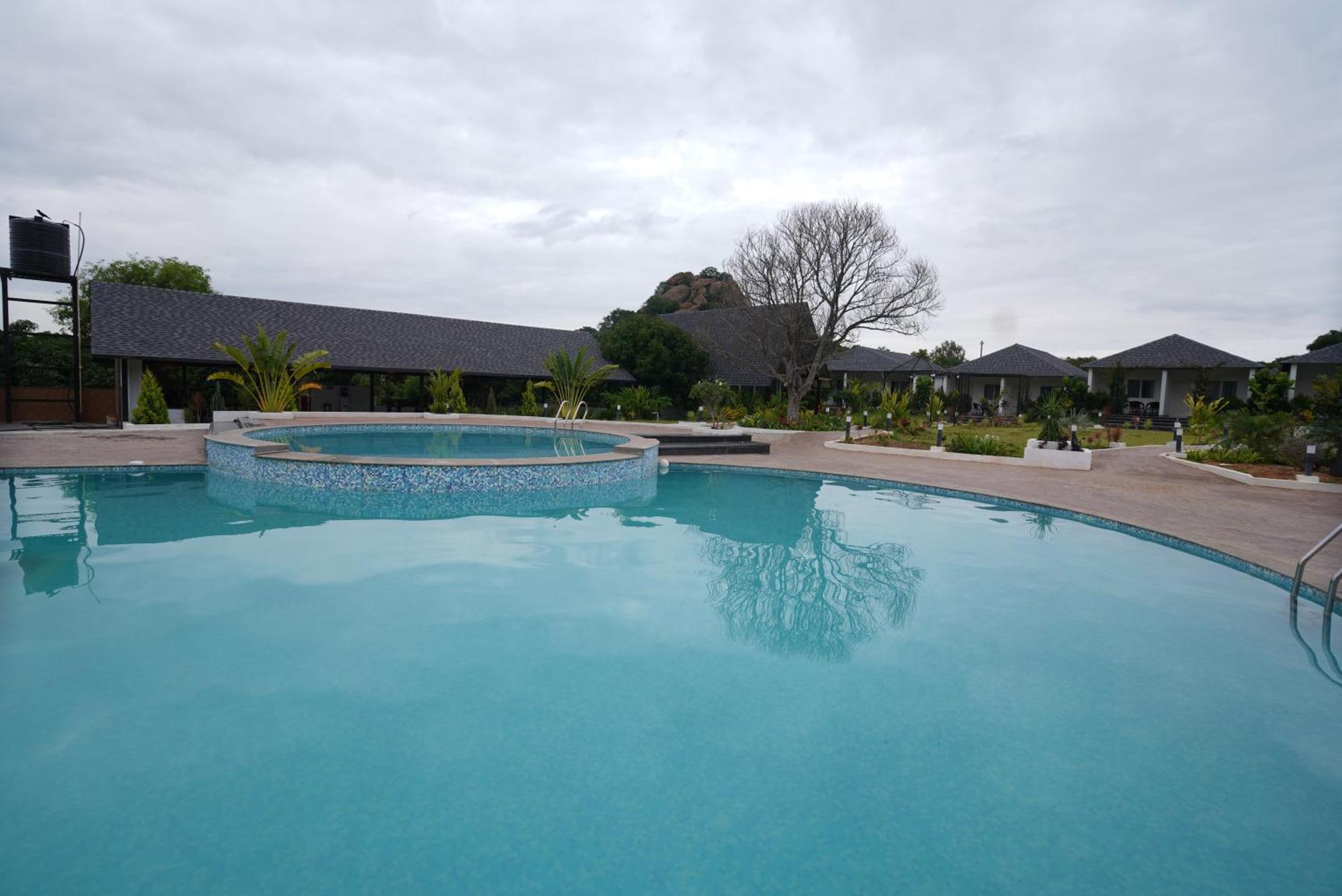 Q Mango Resort Rāmanagaram Dış mekan fotoğraf